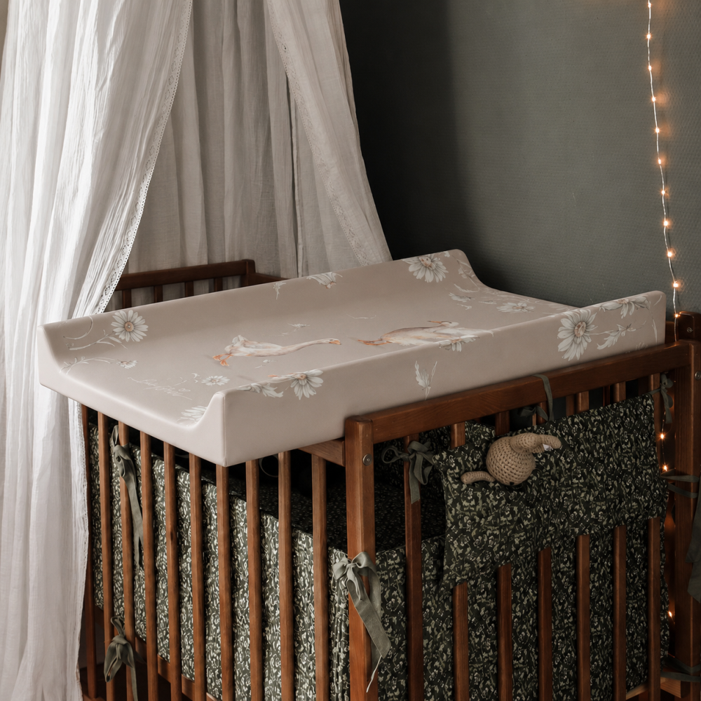 Saltea Înfășat Rigidizată BabySteps „Goose Family" – PVC Certificat, Capitonată, Impermeabilă, Montare Pătuț 60cm | 50x80cm, 0-12 Luni [2]