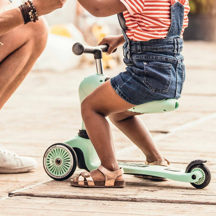 Trotineta copii cu sezut, transformabila 2in1, HighwayKick 1 Kiwi, 1-5 ani, pana la 50 kg, Scoot & Ride [13]