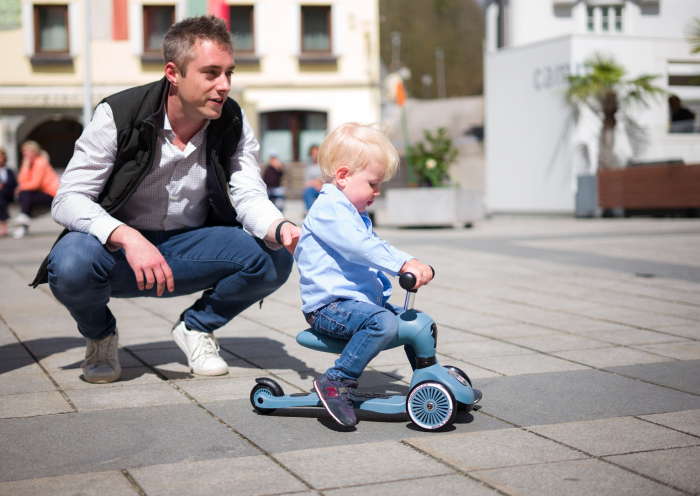 Trotineta copii cu sezut, transformabila 2in1, HighwayKick 1 Steel, 1-5 ani, pana la 50 kg, Scoot & Ride [17]