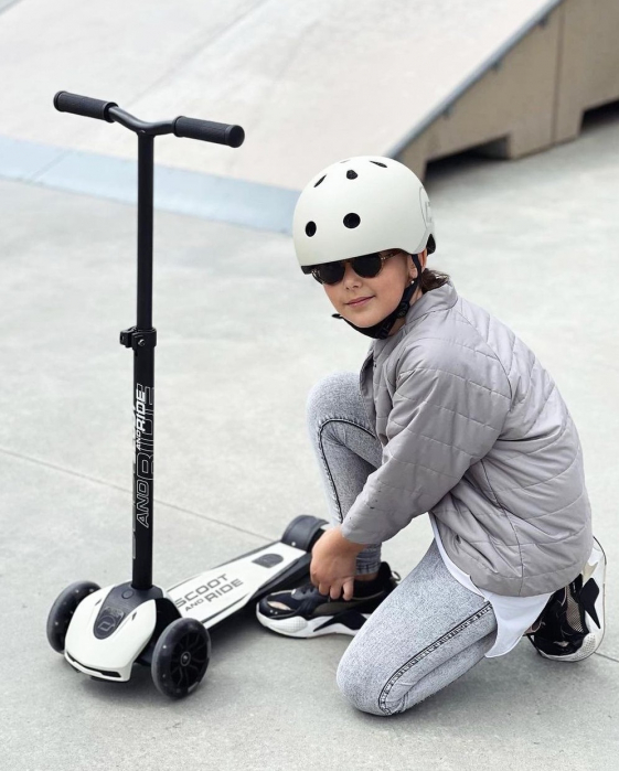 Trotineta copii pliabila, reglabila, roti luminoase, Highwaykick 5 Led Ash, 5 ani +, pana la 80 kg, Scoot & Ride [8]
