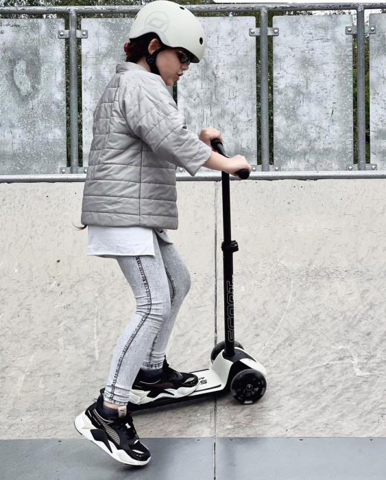 Trotineta copii pliabila, reglabila, roti luminoase, Highwaykick 5 Led Ash, 5 ani +, pana la 80 kg, Scoot & Ride [9]