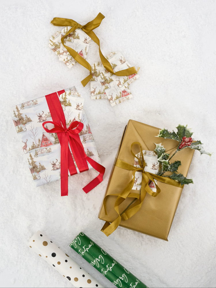 Serviciu de împachetare cadou – hârtie premium & panglică festivă [1]