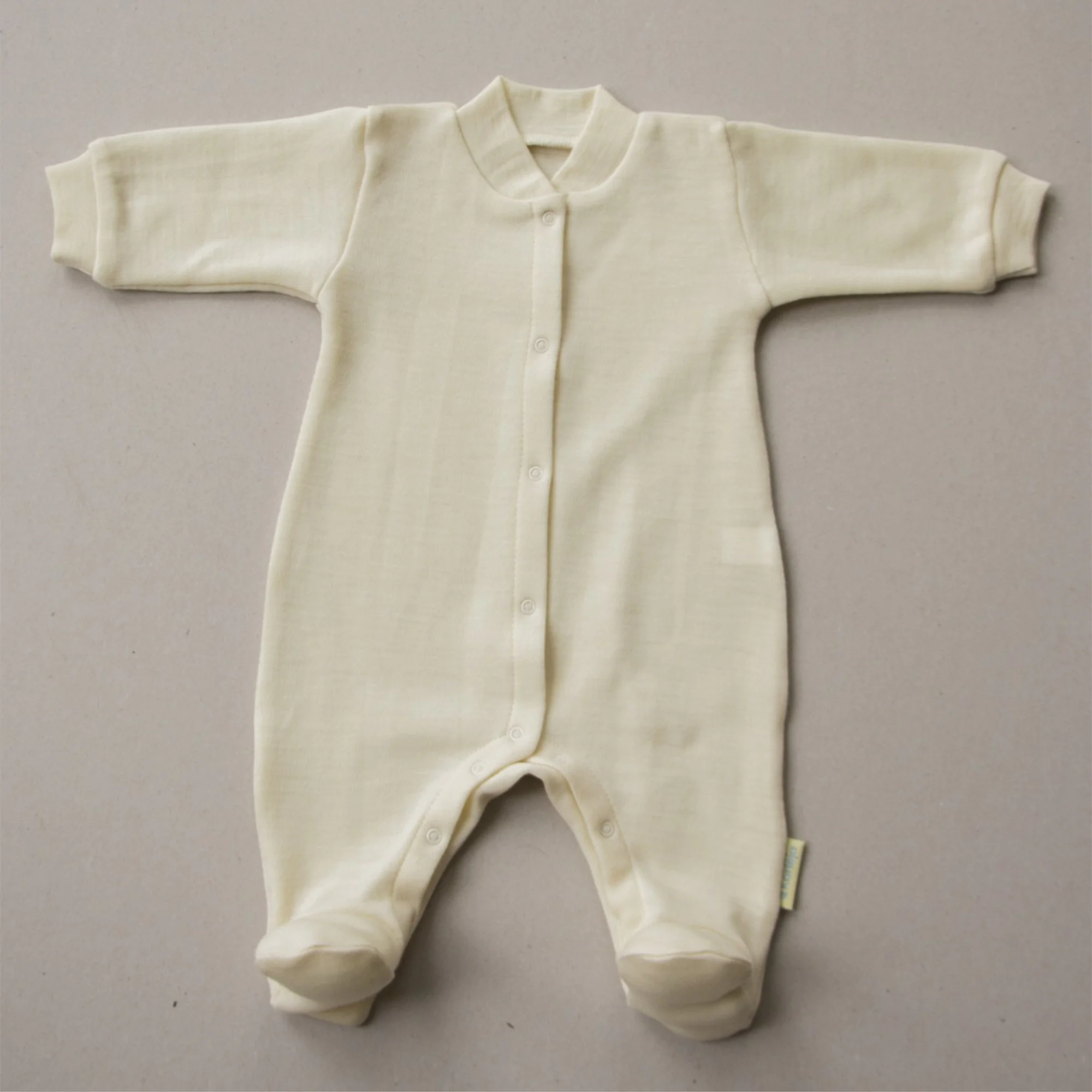 Set Somn & Îngrijire – Prosop bambus Teddy Ecru & Salopeta & Caciulita Lana Merino Cream,  Natural, moale și termoreglator [2]