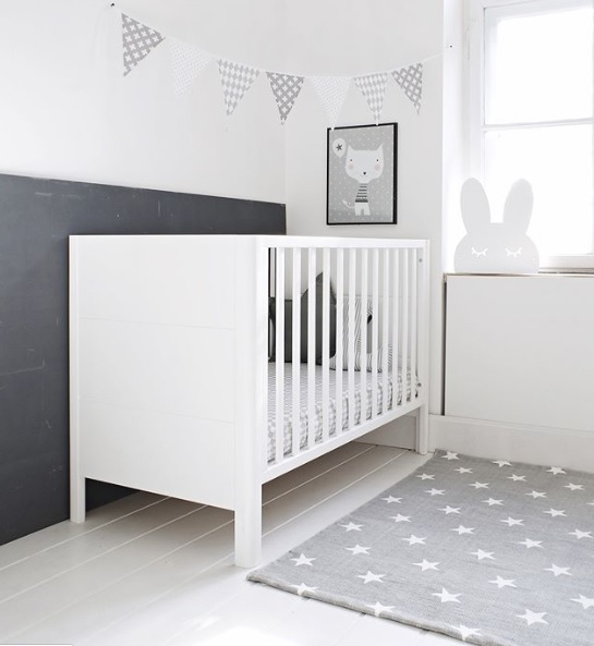 Patut din lemn pentru bebe, inaltime saltea reglabila, Smooth Alb 120x60 cm [7]