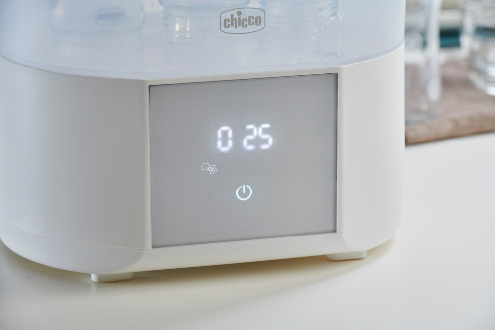 Sterilizator electric digital Chicco cu uscator biberoane si accesorii mici, 0luni+ [4]