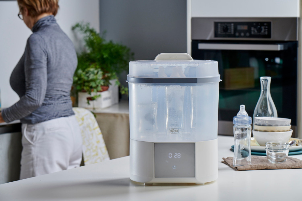 Sterilizator electric digital Chicco cu uscator biberoane si accesorii mici, 0luni+ [5]