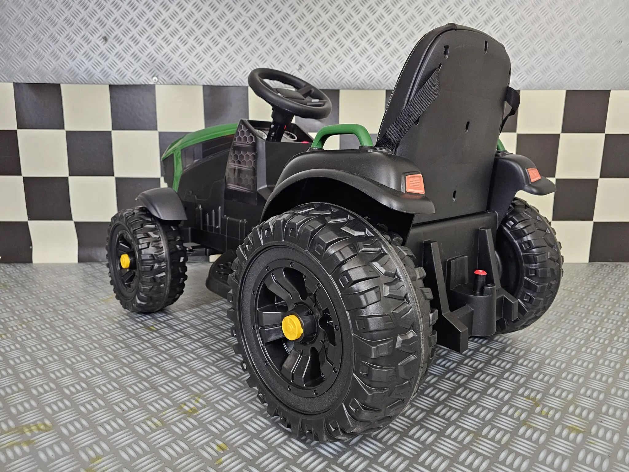 Tractor Electric pentru Copii Farmer 12V Verde, cu Remorcă Detașabilă și Telecomandă 2.4G – Roți EVA, Scaun Piele | 3-6 Ani [6]