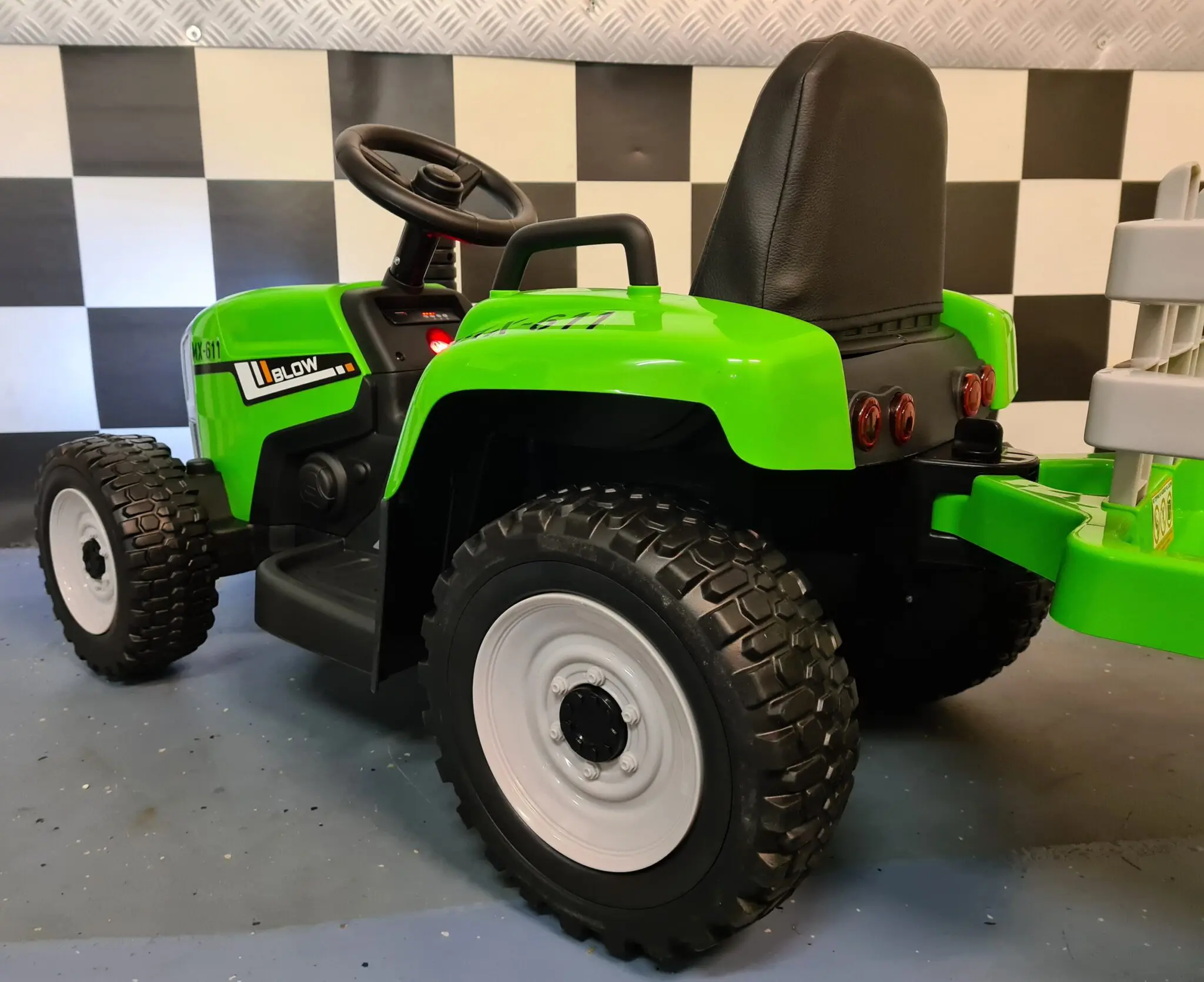 Tractor Electric pentru Copii MX-611 12V Verde, cu Remorcă Detașabilă, Bluetooth și Telecomandă 2.4G – Roți Cauciuc, Scaun Piele | 2,5-5 Ani [9]