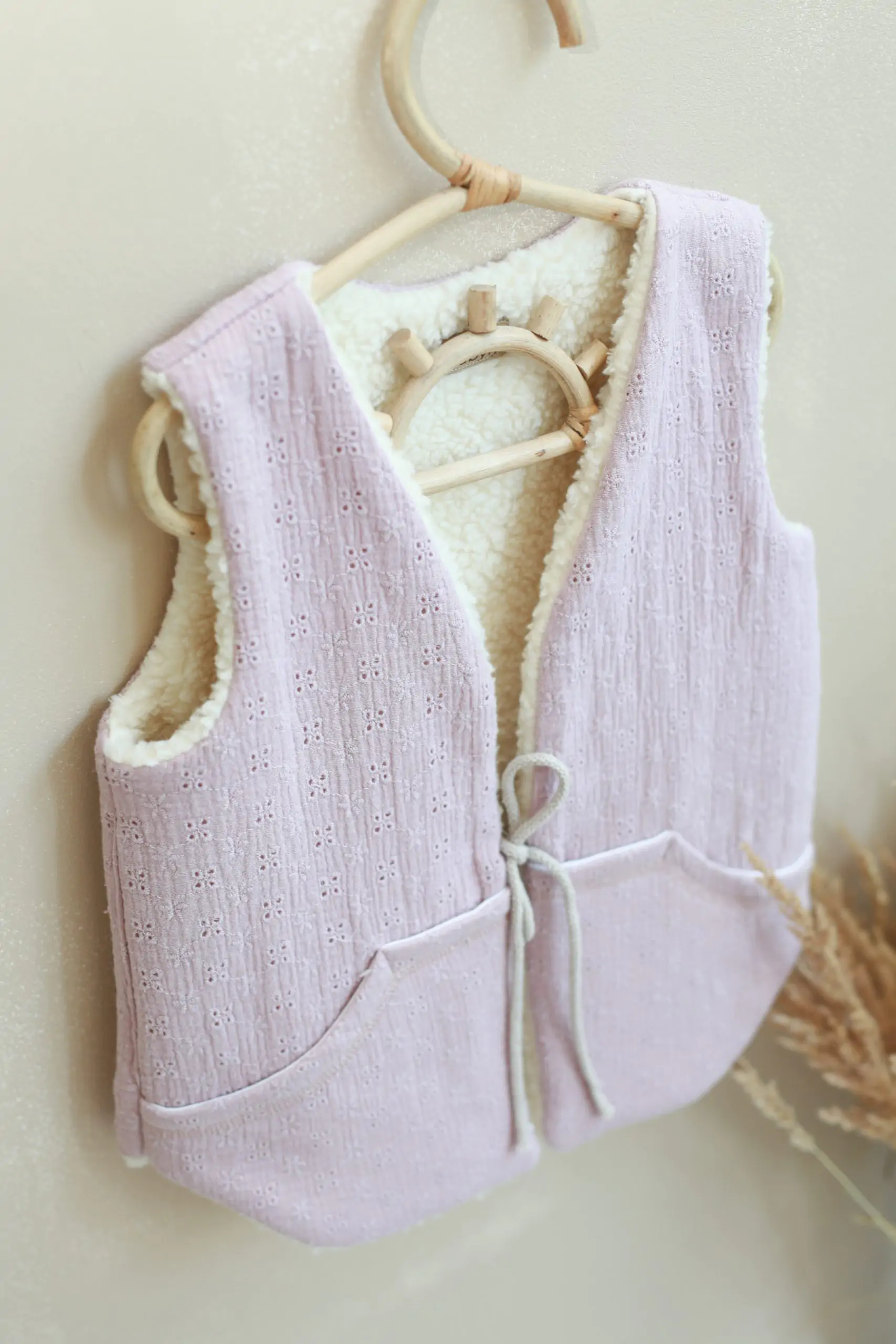 Vesta pentru fetita, reversibila, dublat, bumbac brodat Roz si tesatura bucle Crem, Teddy by BabyLy, 92/98, 1-3 ani [2]