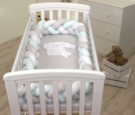 Jucarii educative - Amy-Aparatoare laterala pat Bumper impletit, Cu inchidere velcro, Bumbac Alb - Gri - Mint, 340x21 cm