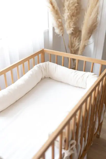 Aparatoare patut - Aparatoare laterala, Rola de protectie pentru patut, Catifea Velvet Crem Perlat, 180 cm