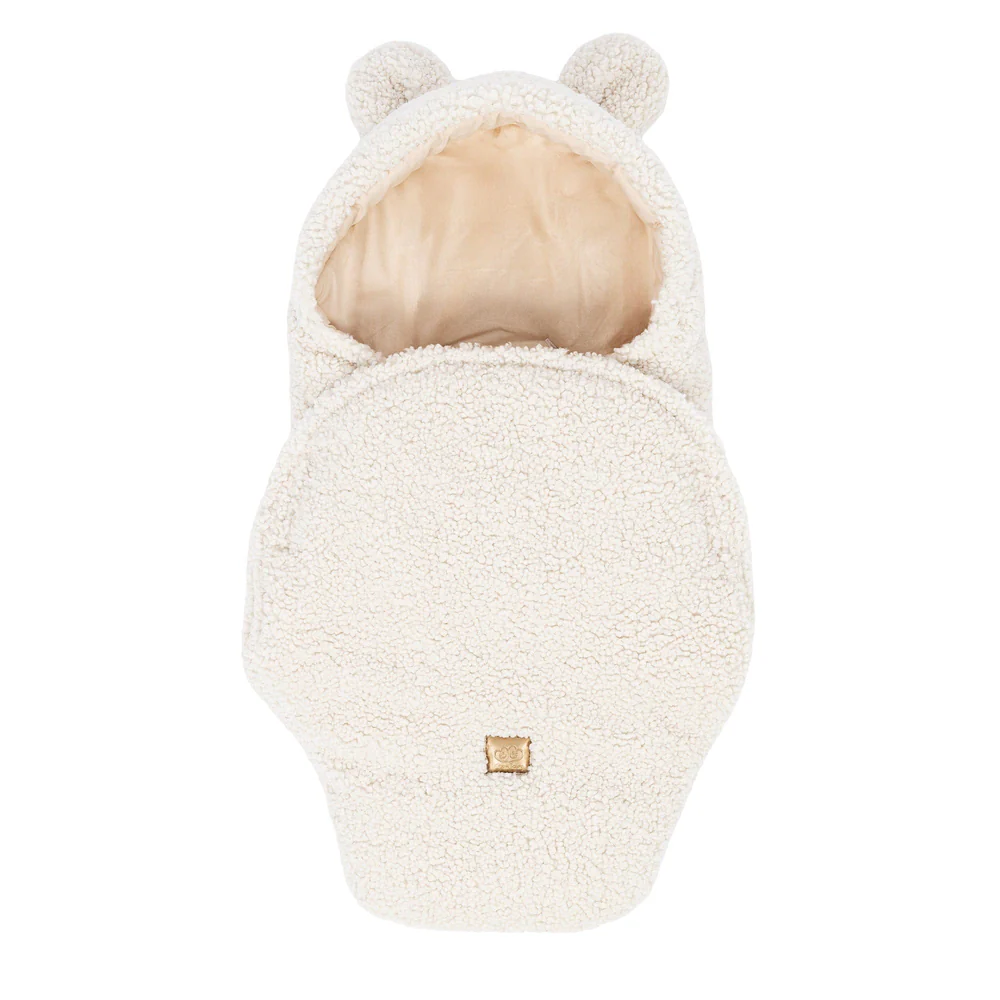 Pilote - Baby Wrap with Bear Ears - Bearly Cream – confort și siguranță din primele clipe