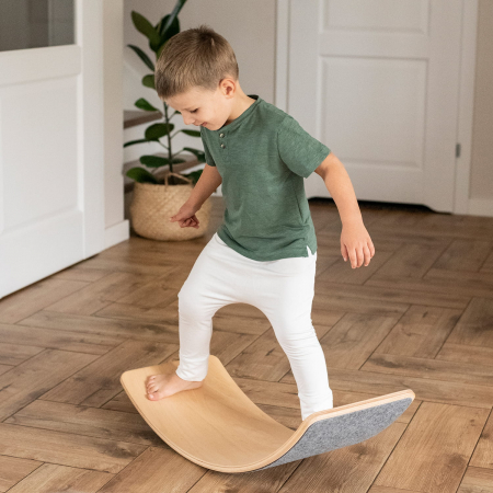 Balance board - Placa de echilibru din lemn pentru copii cu fetru presat gri, MeowBaby® [5]