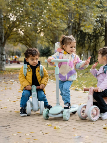 Bicicletă de echilibru Saro “Ride Free” Mint, fără pedale, cu 4 roți pentru stabilitate (2 față + 2 spate), lumină frontală, 12+ luni, max 25 kg [6]