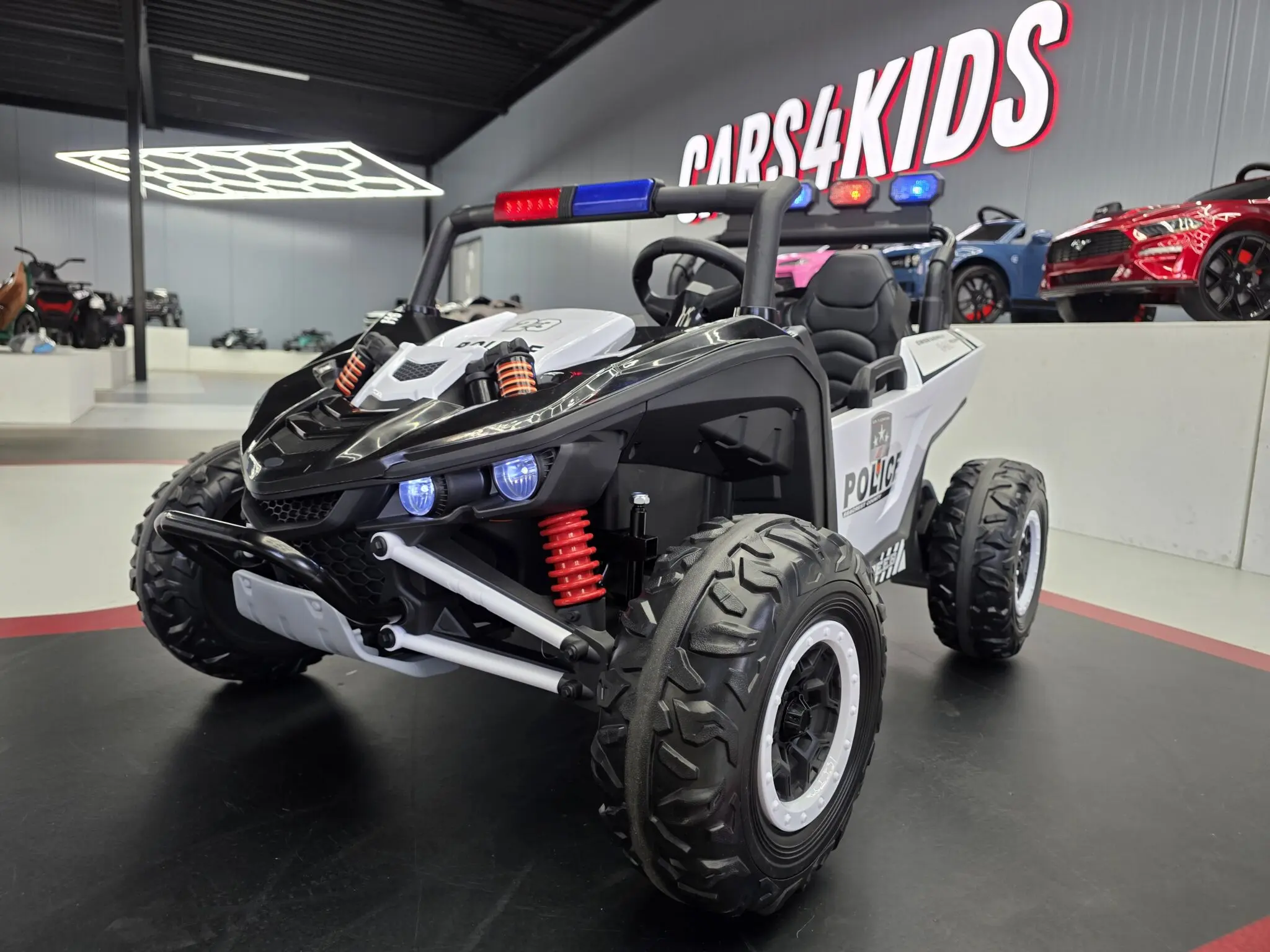 Buggy Electric Poliție 2 Locuri Police Patrol 24V – 2 Motoare 400W, Girofar LED, Bluetooth, Suspensii, Centură 3 Puncte | Max. 50 kg [1]