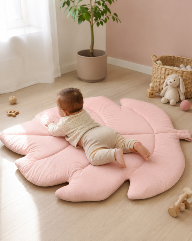 Saltele pentru joaca - Covoraș de joacă termic Frunză Pure Rose, 150 x 105 x 5 cm, pliabil, bumbac 100% și umplutură antialergică BabySoft® – Amy