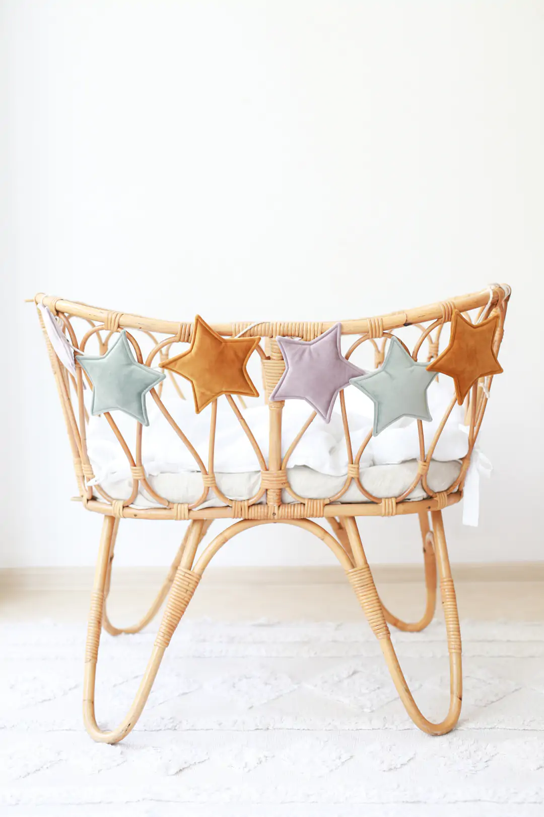 Ghirlanda decor din catifea, decoratiune pentru camera copilului - Velvet lila, menta si galben mustar [5]