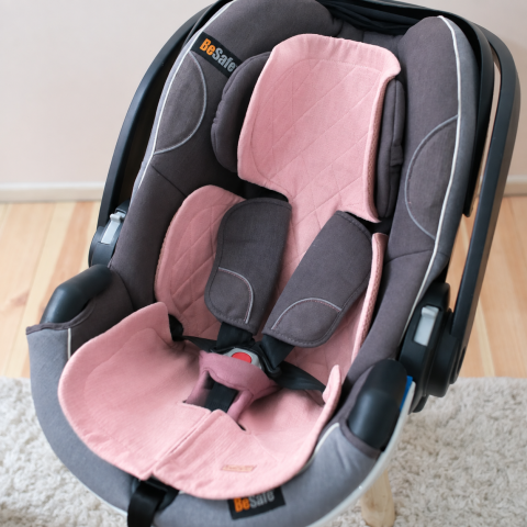 Accesorii carucioare - Insert din In pentru Scoică Auto BabyLy, Antitranspirație, Design 3D Respirabil, 0-13kg, Powder Pink