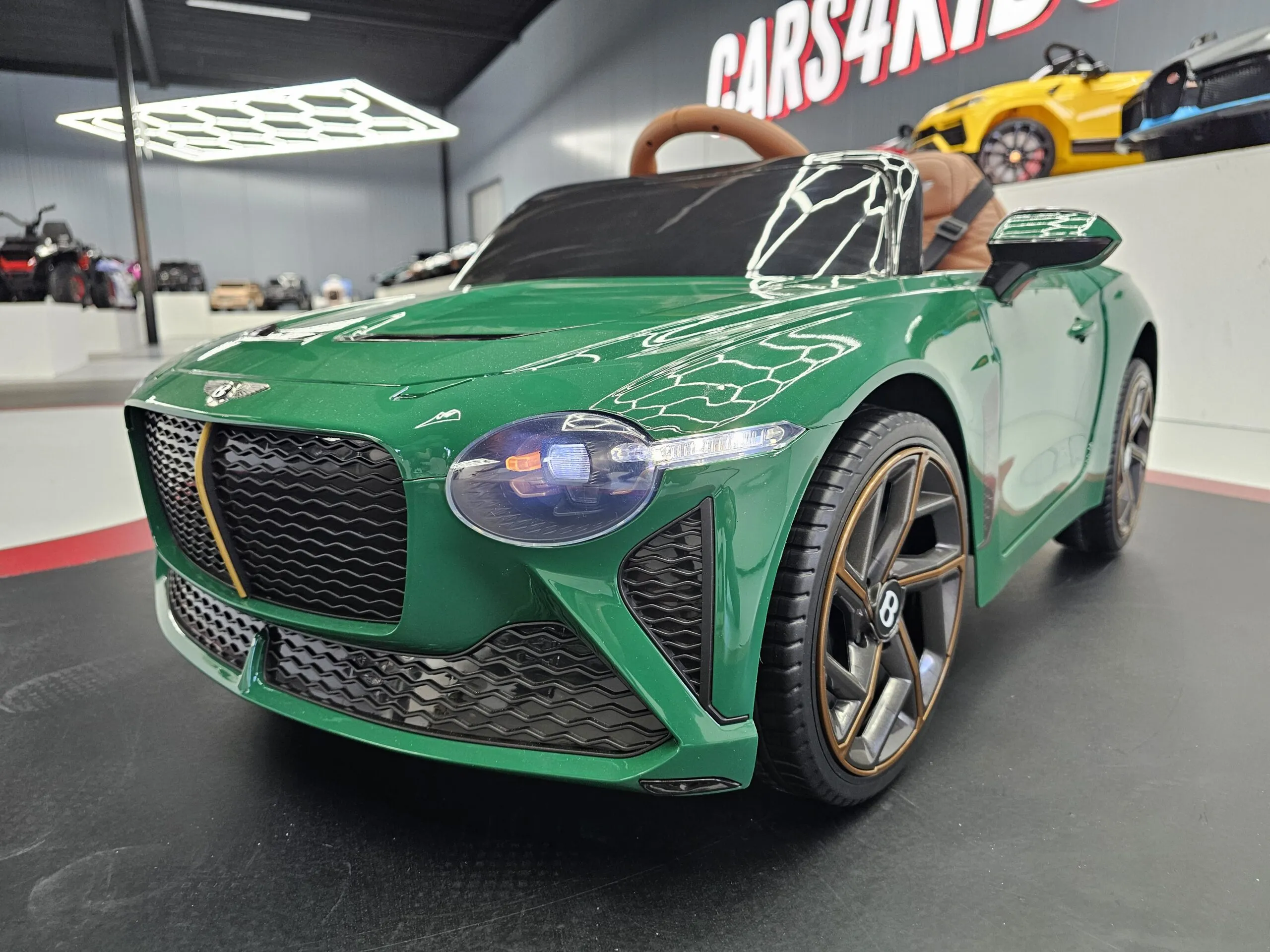 Mașină electrică Bentley Bacalar 12V Verde Metalic, Licență Oficială – Uși Verticale, Telecomandă 2.4G [1]
