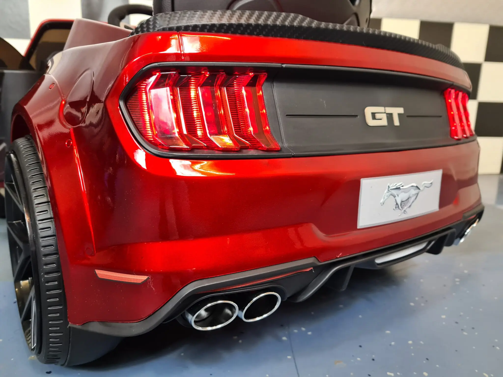 Mașină electrică Ford Mustang 24V, licență oficială – Drift & Telecomandă, roșu metalic premium [7]