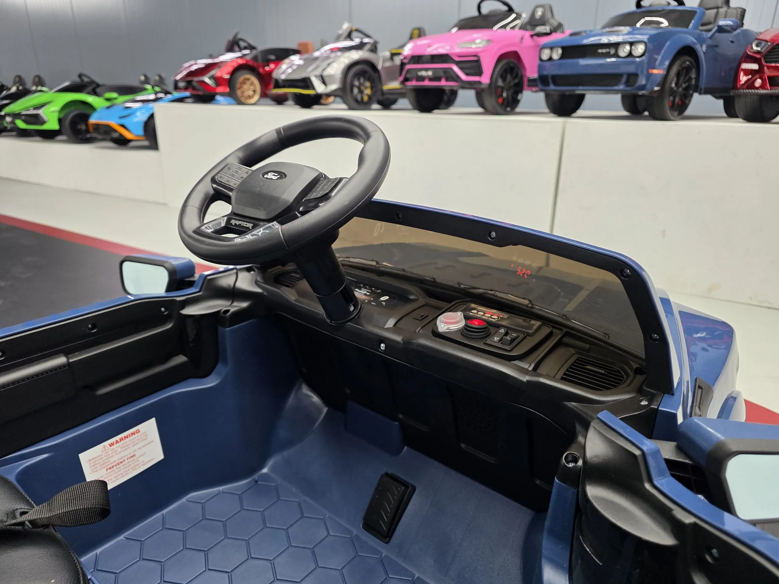 Mașină electrică Ford Raptor 24V Albastru, 2 Locuri, licență oficială – Telecomandă 2.4G, Scaun Piele [8]