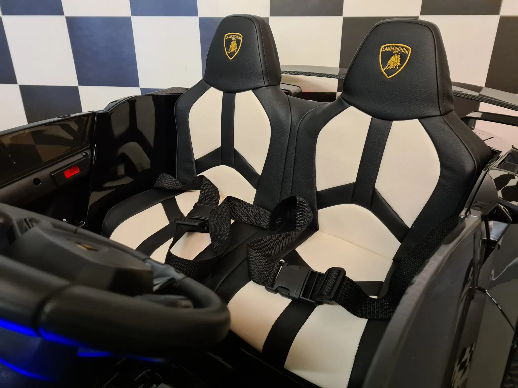 Mașină electrică Lamborghini Aventador SVJ 24V Negru, 2 Locuri, licență oficială – Drift, Uși Verticale, Telecomandă [12]