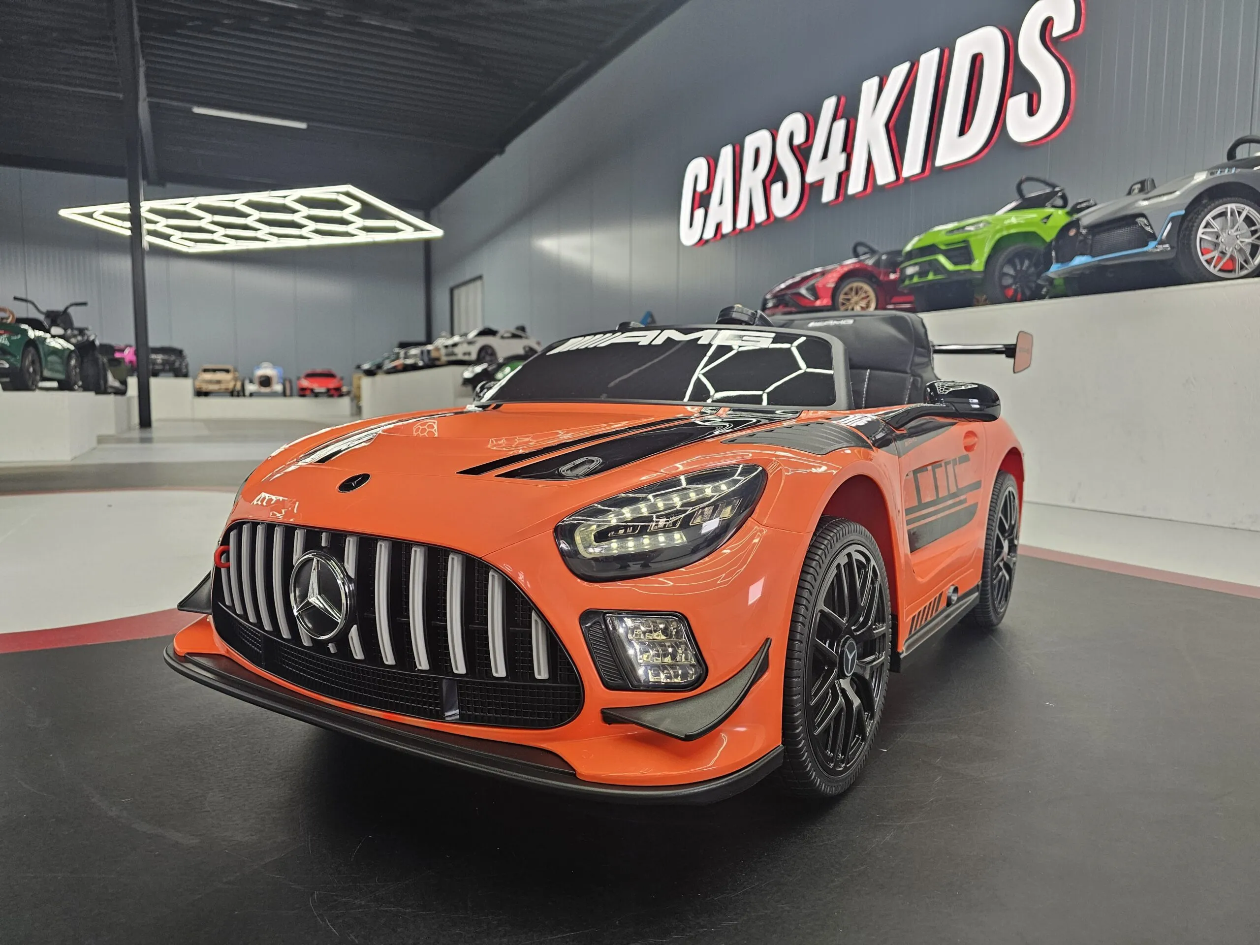 Mașină electrică Mercedes GT3 AMG 12V Portocaliu, Licență Oficială – Telecomandă 2.4G, Scaun Piele [1]