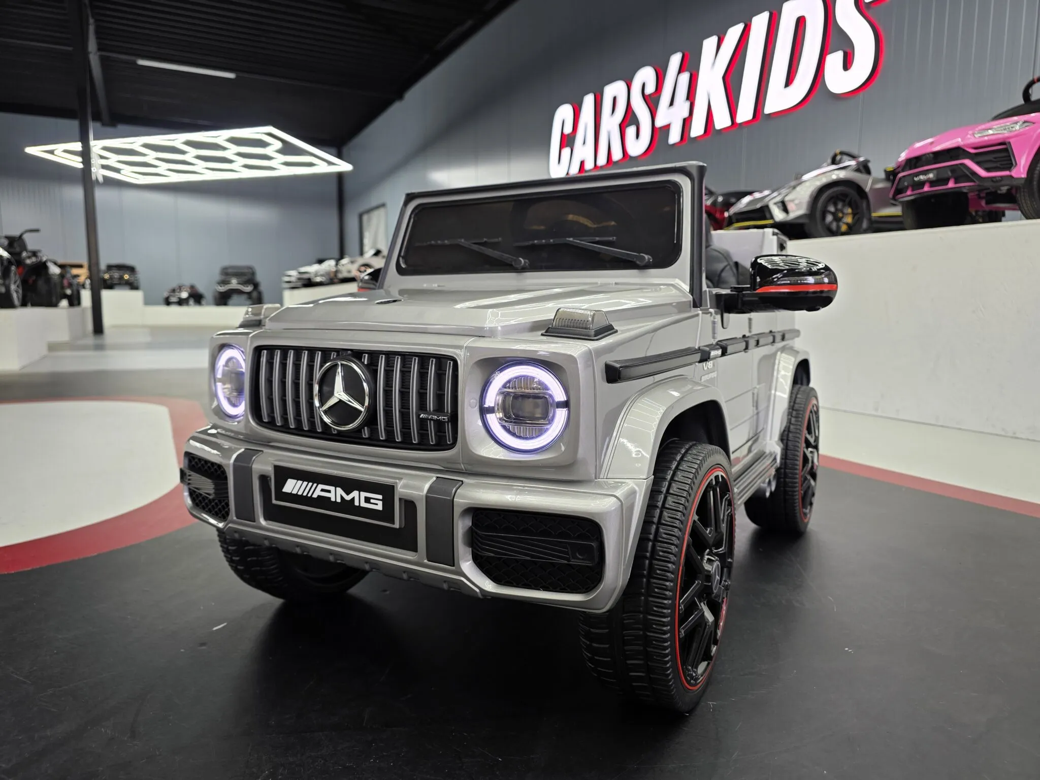 Mașinuțe electrice copii premium - Mașină electrică pentru copii Mercedes-Benz G63 AMG 12V, gri metalizat, telecomandă 2.4G, baterie 9Ah, roți cauciuc, scaun din piele