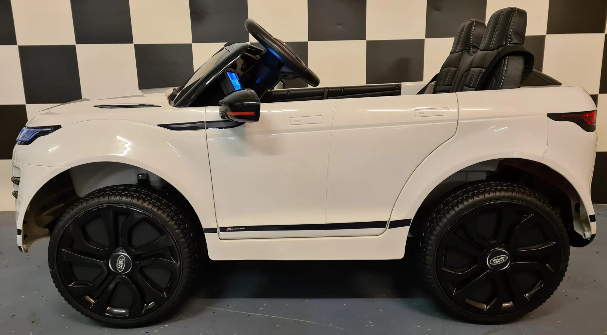 Mașină Electrică pentru Copii Range Rover Evoque 12V 10Ah Alb – 4 Motoare, Suspensii, Telecomandă 2.4G, Roți Cauciuc, Scaun Piele | 3 Ani+ [6]