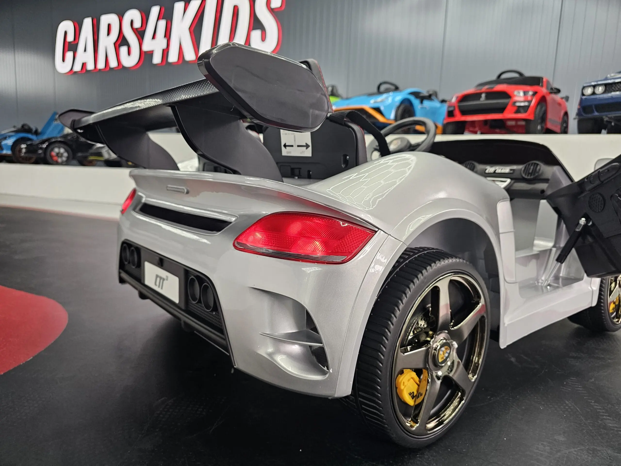 Mașină electrică Porsche RUF 24V Argintiu Metalic, 2 Locuri, licență oficială – Telecomandă 2.4G, Scaun Piele [5]