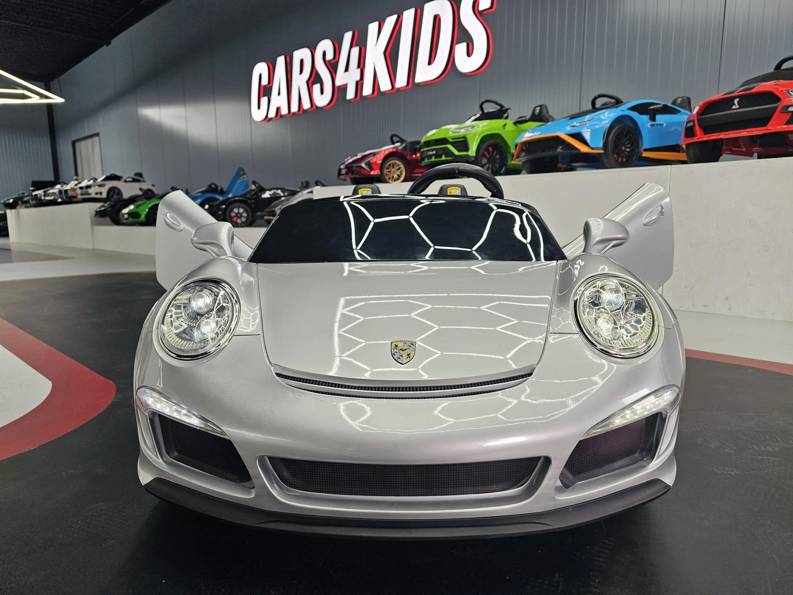 Mașină electrică Porsche RUF 24V Argintiu Metalic, 2 Locuri, licență oficială – Telecomandă 2.4G, Scaun Piele [1]