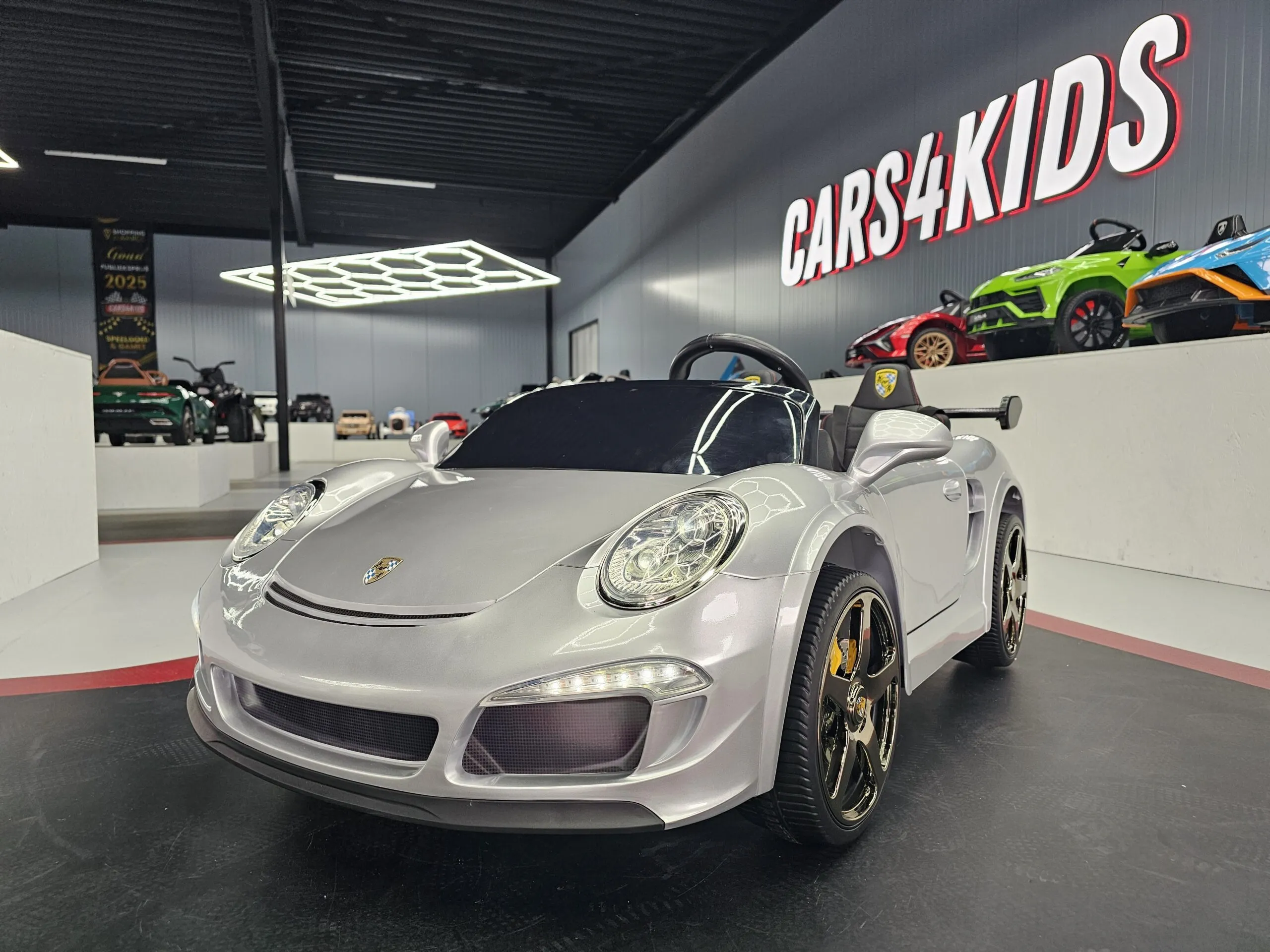 Mașinuțe electrice 24V - Mașină electrică Porsche RUF 24V Argintiu Metalic, 2 Locuri, licență oficială – Telecomandă 2.4G, Scaun Piele