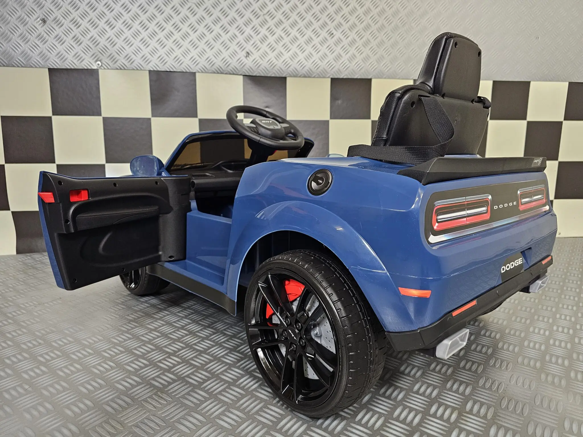 Mașinuță Electrică Copii Dodge Charger SRT 12V, Telecomandă, Bluetooth, Șa Piele, Suspensie, 3-5 ani [6]