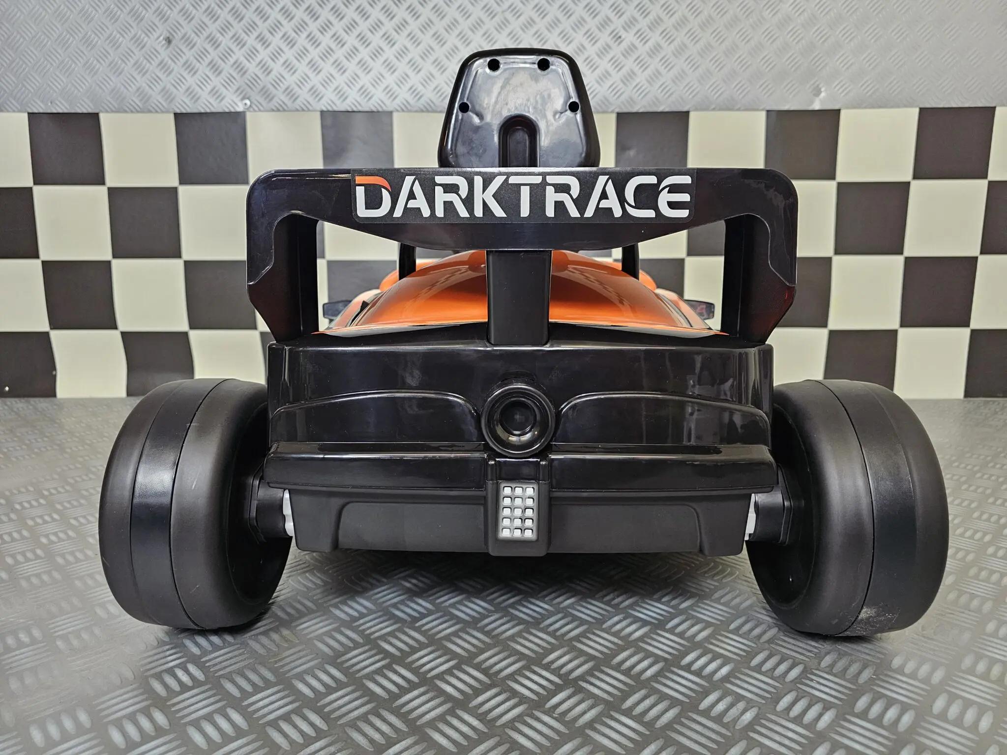 Mașinuță Electrică McLaren Formula 1 12V Portocaliu – Licență Oficială McLaren, Bluetooth, Telecomandă 2.4G, Scaun Piele | 3-5 Ani, Max. 30 kg [10]