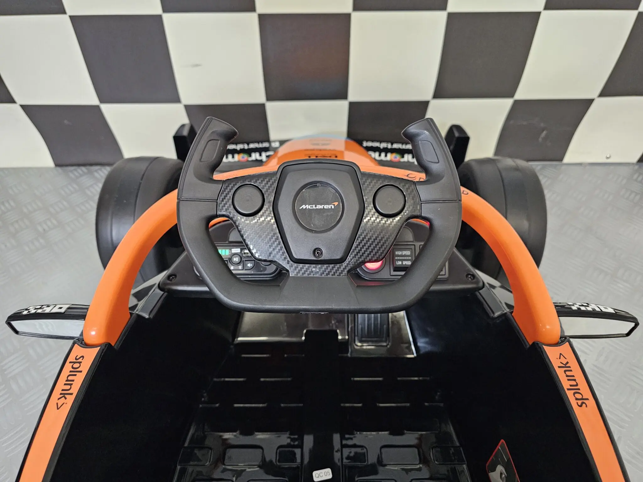 Mașinuță Electrică McLaren Formula 1 12V Portocaliu – Licență Oficială McLaren, Bluetooth, Telecomandă 2.4G, Scaun Piele | 3-5 Ani, Max. 30 kg [7]