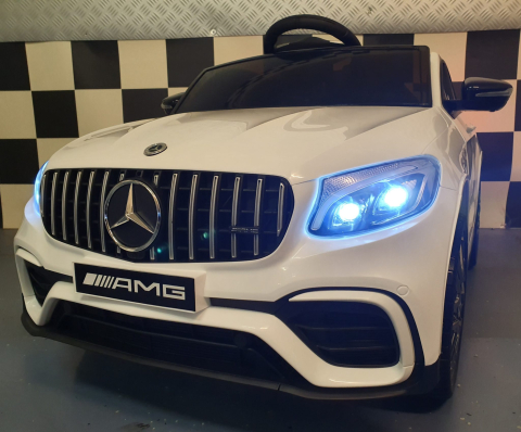 Mașinuță Electrică pentru Copii Mercedes-Benz GLC 63 AMG 12V Alb – 4 Motoare, Suspensii, Bluetooth, Telecomandă 2.4G | 3 Ani+, Max. 30 kg [1]