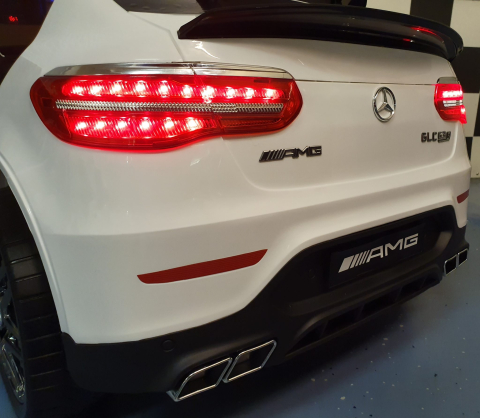 Mașinuță Electrică pentru Copii Mercedes-Benz GLC 63 AMG 12V Alb – 4 Motoare, Suspensii, Bluetooth, Telecomandă 2.4G | 3 Ani+, Max. 30 kg [8]