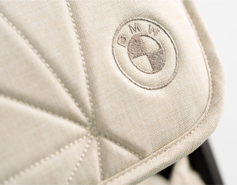 Nuna x BMW - Carucior ultracompact cu pliere automata TRVL lx, bej Mica [8]