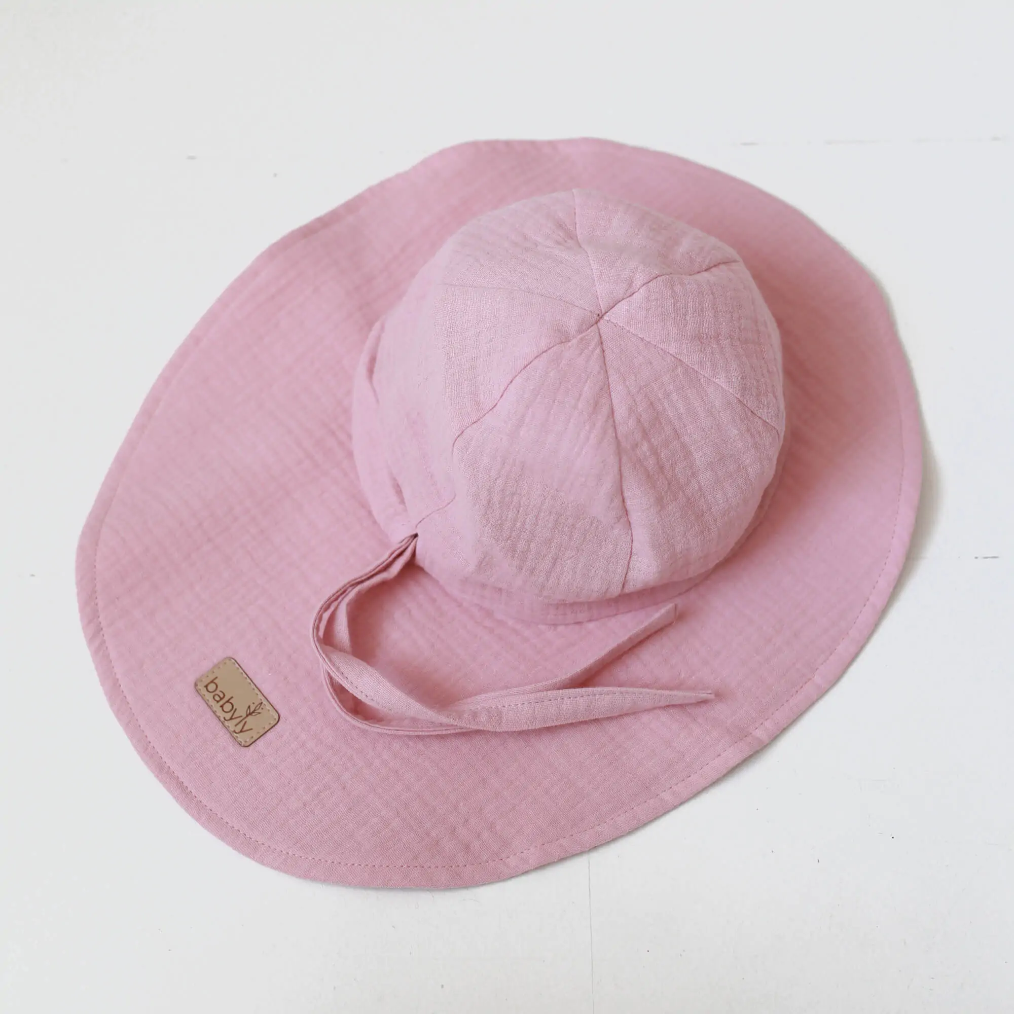 Pălărie de Soare din Muselină 100% Bumbac pentru Bebeluși și Copii, Candy Pink, Reglabilă, Lucrată Manual în Polonia [1]