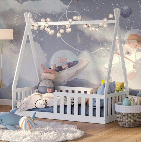 Pat Junior - Pat Copii TIPI 140x70cm Alb din Lemn Masiv de Pin – Design Scandinav Căsuță, Montaj Direct pe Podea, cu Somieră | Sarcină Max 110kg