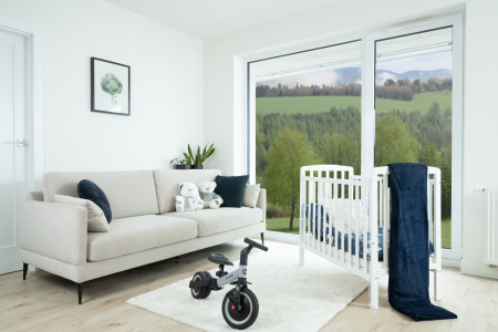 Patut bebe din lemn masiv, laterala culisabila si inaltime reglabila a saltelei, bedside Alice Alb cu saltea comfort 100x50 cm [10]