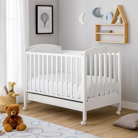 Patuturi lemn masiv premium Baby Italia - Patut Bebe din Lemn Masiv Mio Faccetta – cu Sertar, Roți, Laterale Culisabile și 2 Nivele de Reglare | Fabricat în Italia