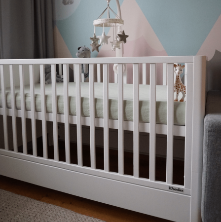Patut din lemn masiv, transformabil pentru bebe si junior, Smooth 140 x 70 cm [24]