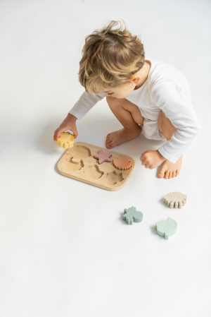 Puzzle din silicon alimentar cu baza din bambus „Sea Life” [8]