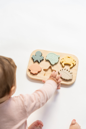 Puzzle din silicon alimentar cu baza din bambus „Sea Life” [12]