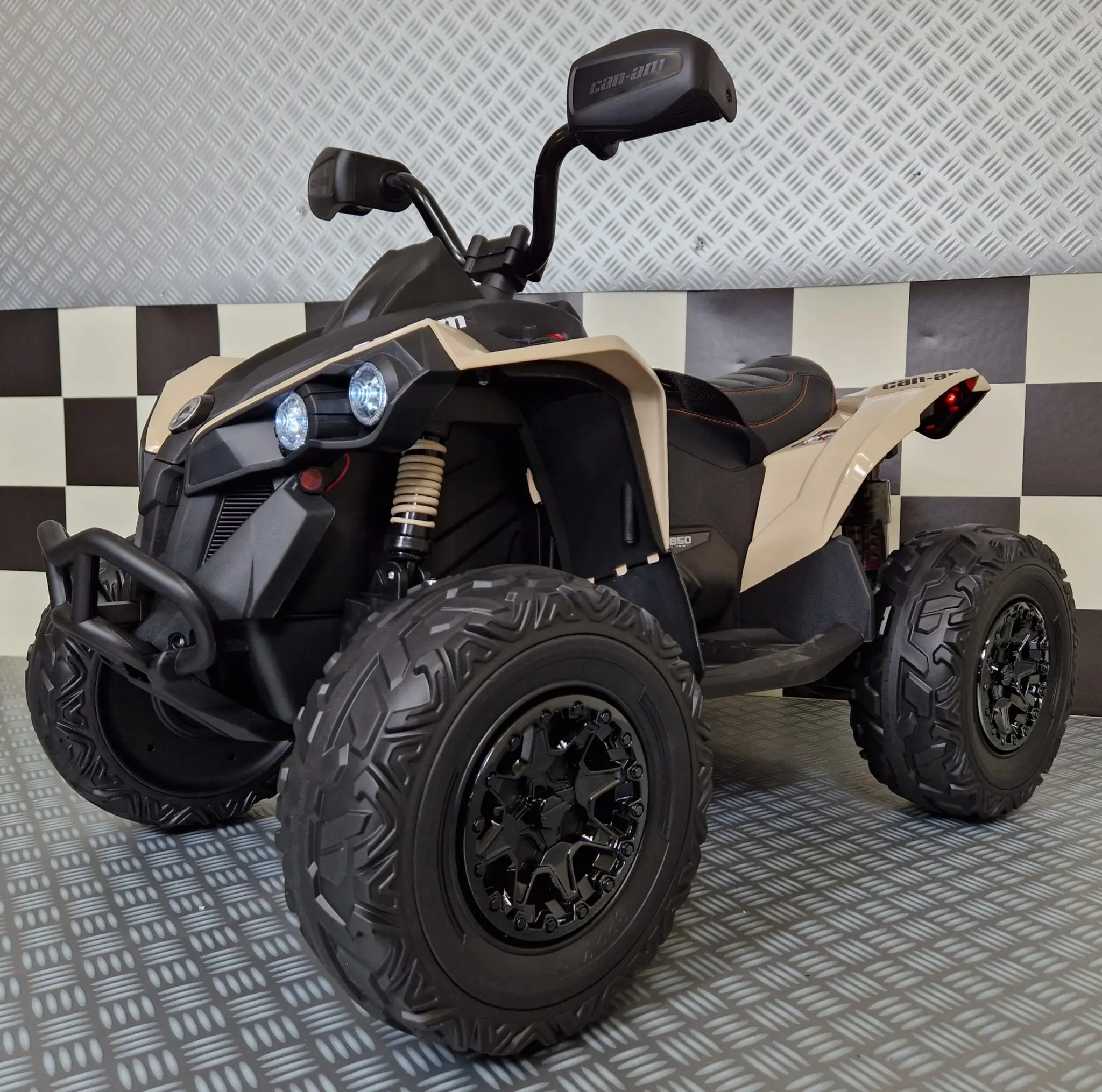 Quad Electric pentru Copii Can-Am Maverick 24V Khaki – Licență Oficială, 2 Motoare 200W, Suspensii, Bluetooth, Roți EVA | 3 Ani+, Max. 30 kg [2]