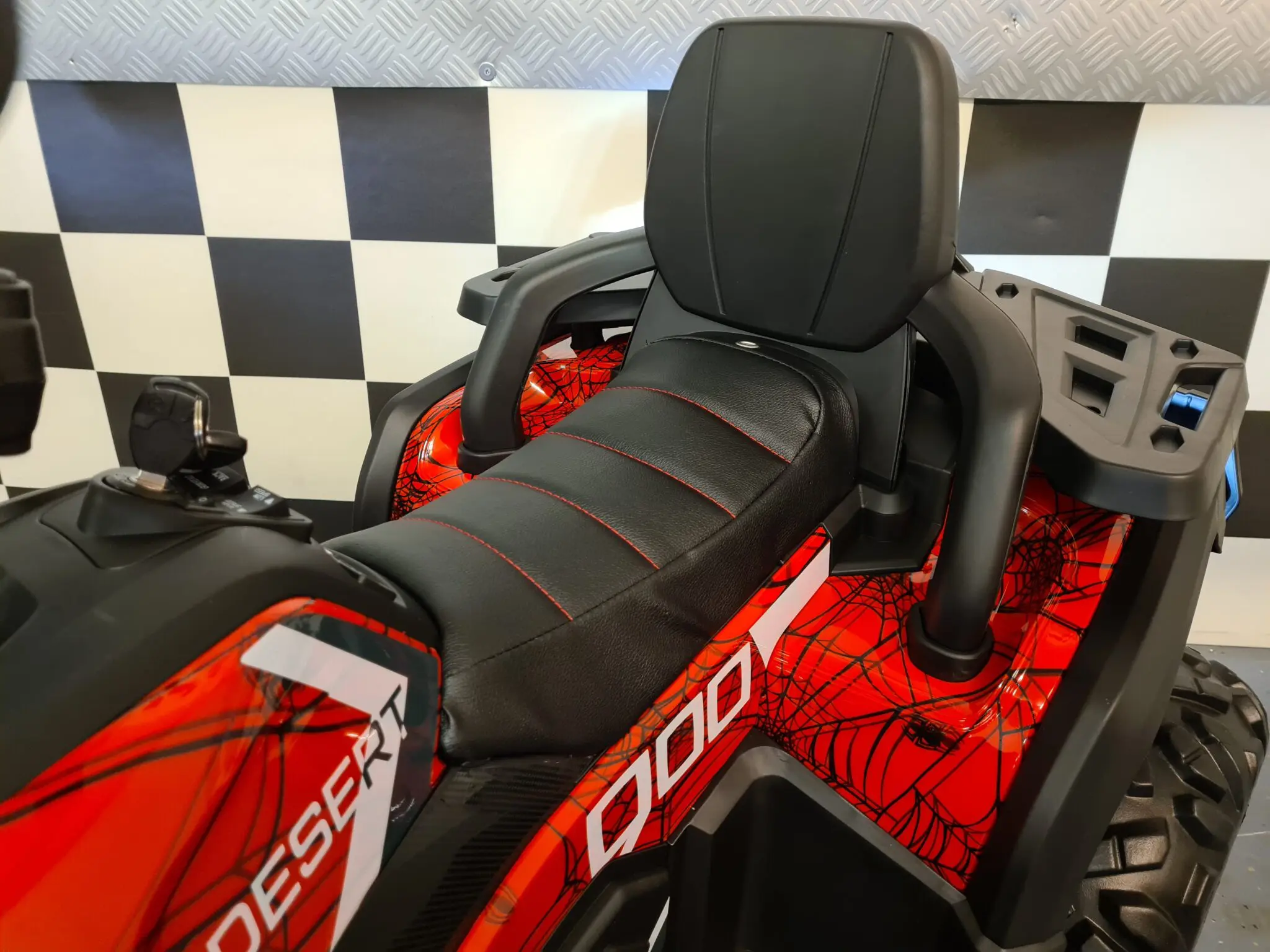 Quad Electric pentru Copii Spider Desert 12V Roșu – Design Pânză de Păianjen, Suspensii, Bluetooth, Acumulator 10Ah, Roți Cauciuc | 3 Ani+, Max. 30 kg [7]