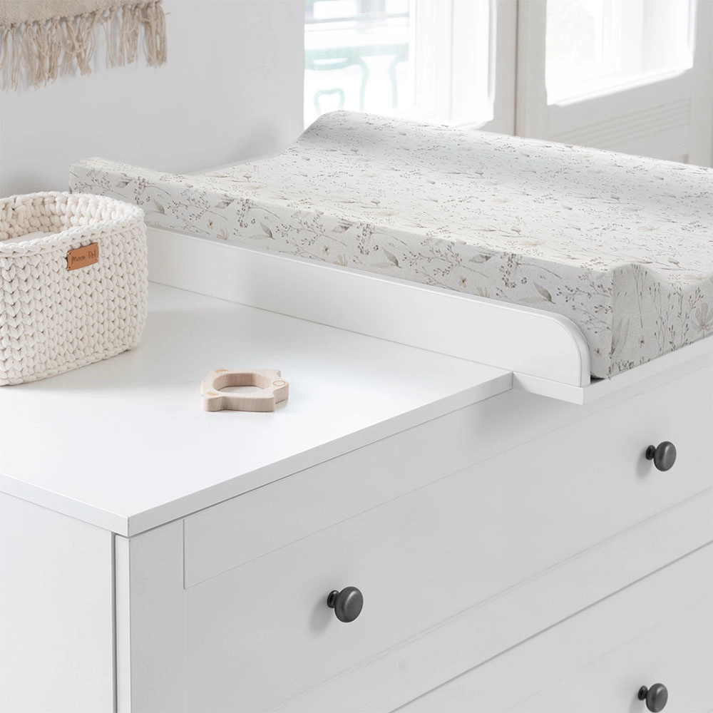 Saltea din spuma pentru masa de infasat din lemn, atasabila la patut bebe, 120x60 si 140x70 cm, impermeabila cu margini de protectie, 72x47 cm Lunca by Woodies [4]