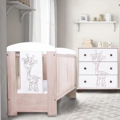 Black Friday - Set mobilier bebeluși Giraffe Santana – Pătuț reglabil 120×60 cm + Comodă cu masă de înfășat detașabilă