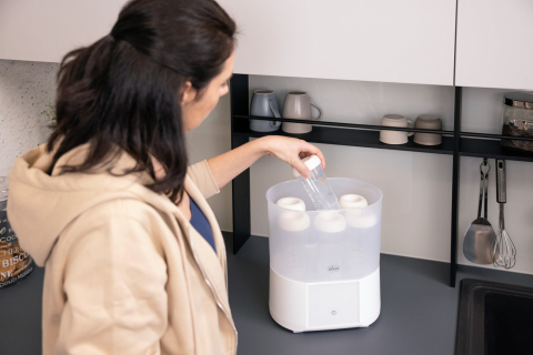 Sterilizator electric digital Chicco cu uscator biberoane si accesorii mici, 0luni+ [5]